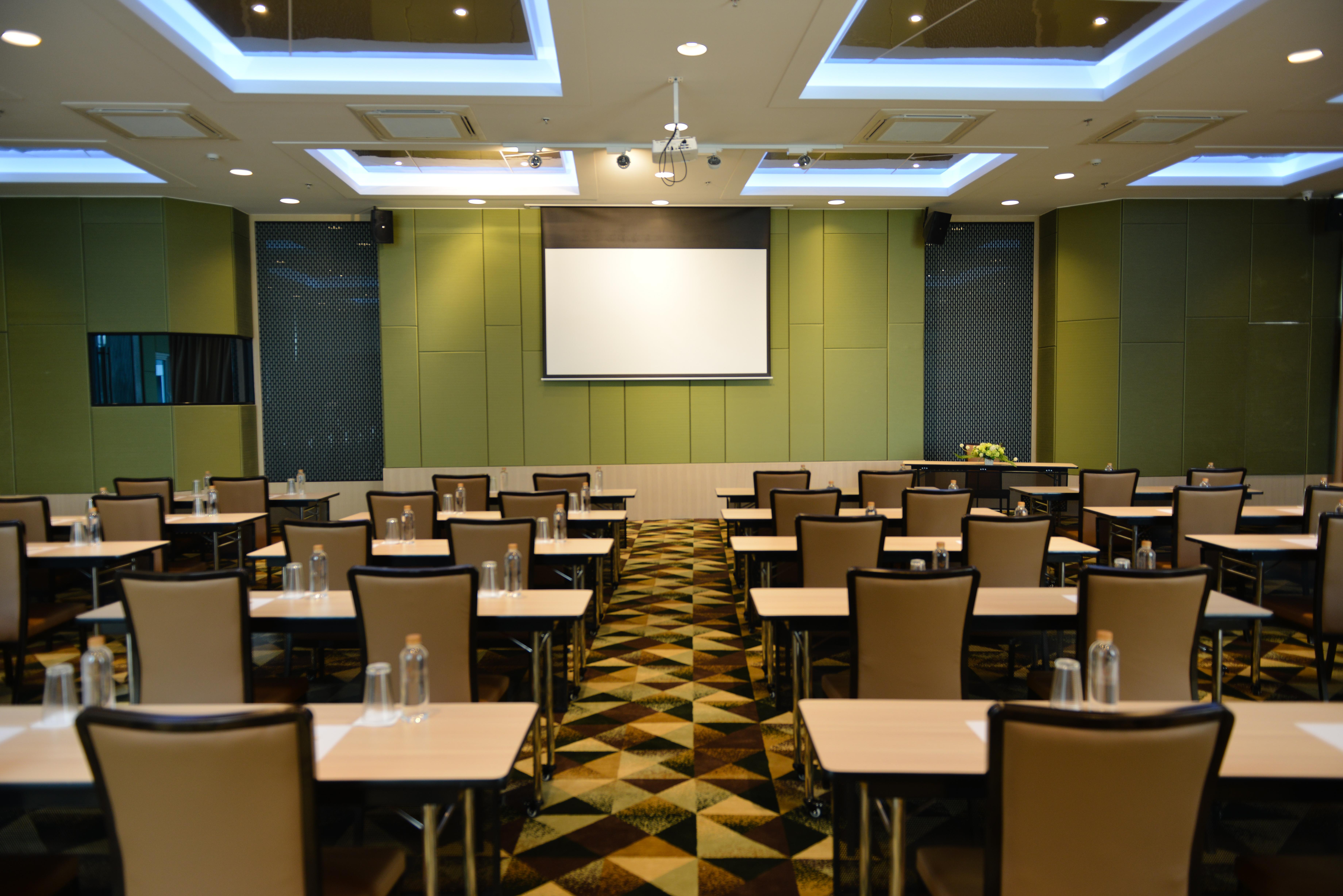 Hotel Le D'Tel Bangkok Extérieur photo A typical meeting room
