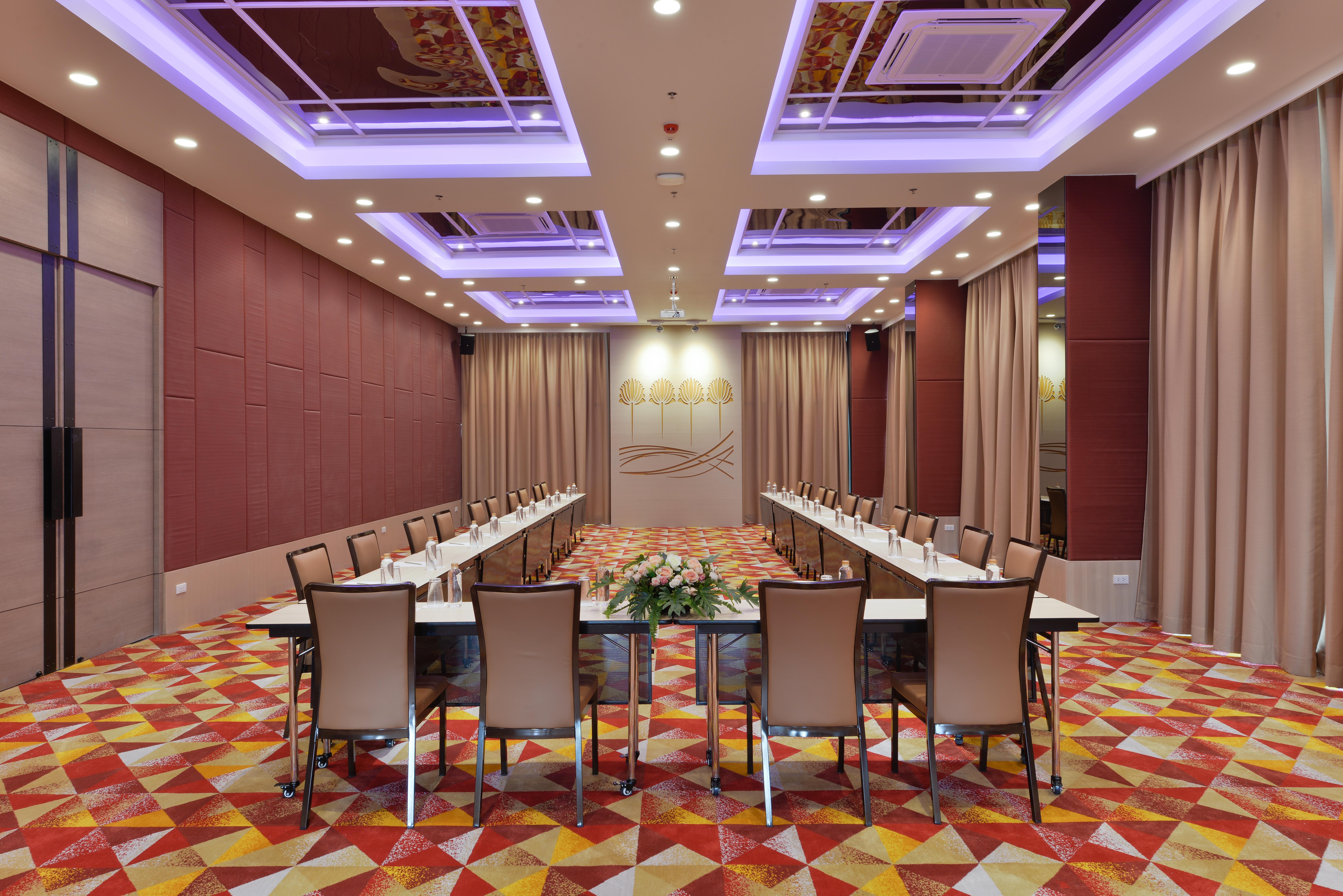 Hotel Le D'Tel Bangkok Extérieur photo Meeting room