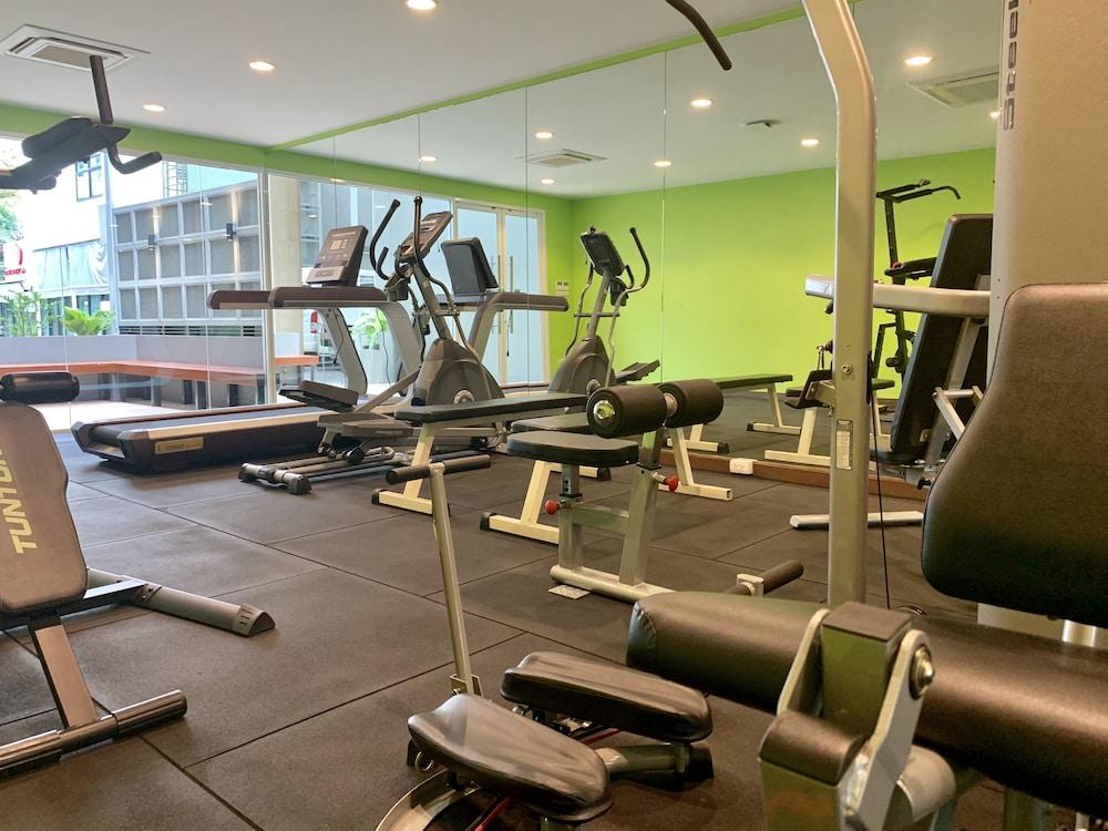 Hotel Le D'Tel Bangkok Extérieur photo The gym at the hotel