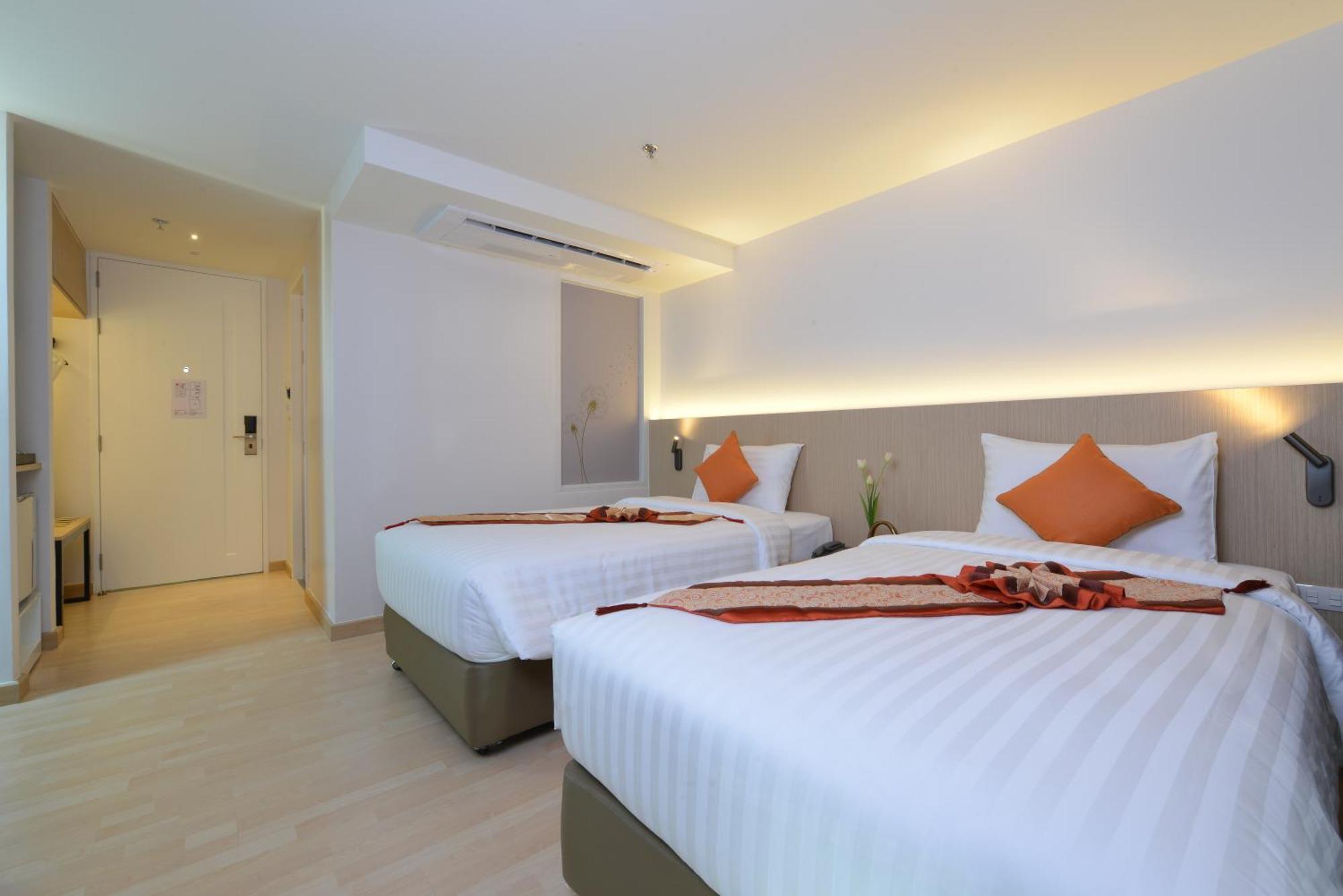 Hotel Le D'Tel Bangkok Extérieur photo Deluxe Room
